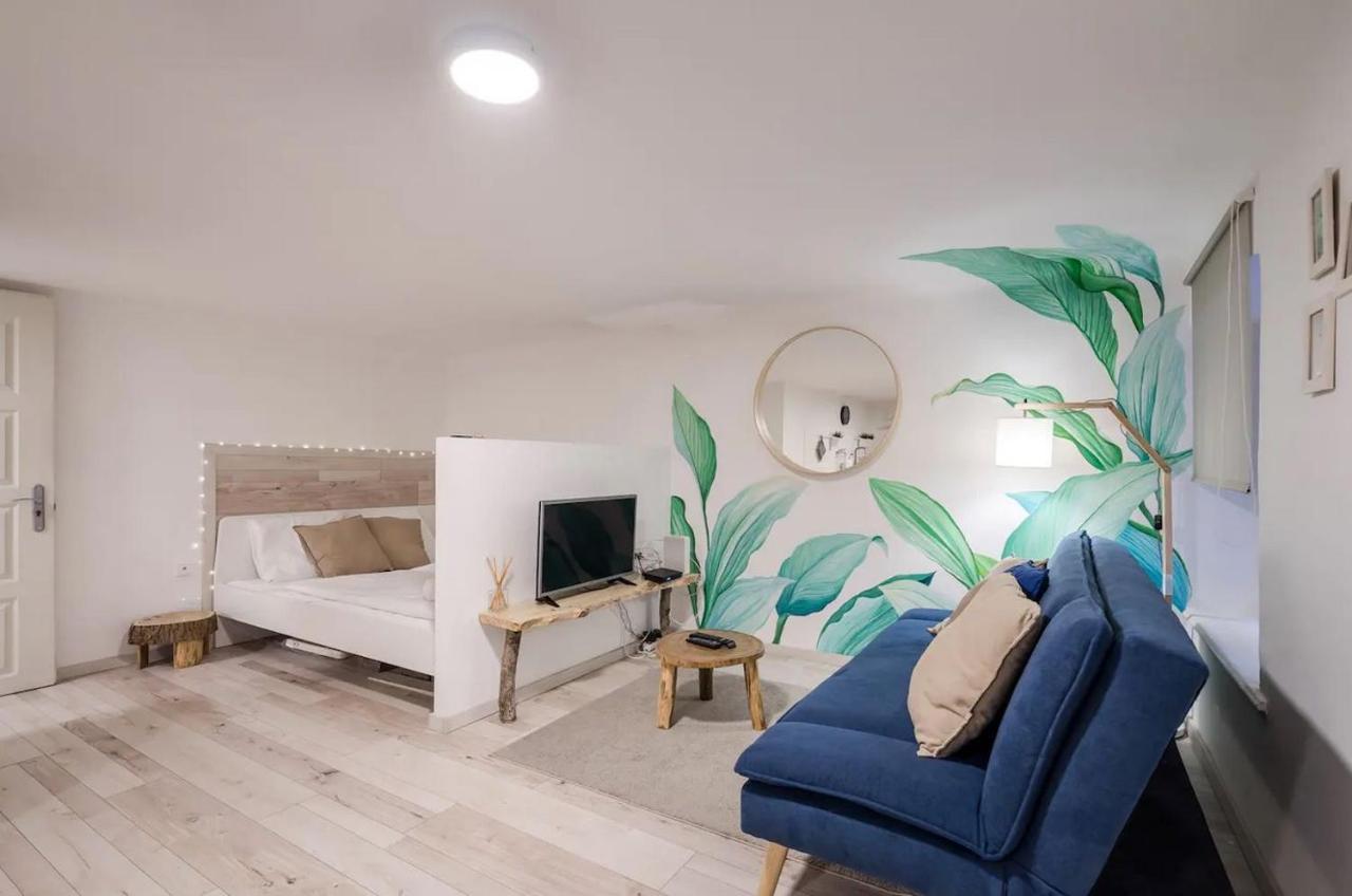 Cosy Cottage - Cheerful Apartment In The Center ブダペスト エクステリア 写真
