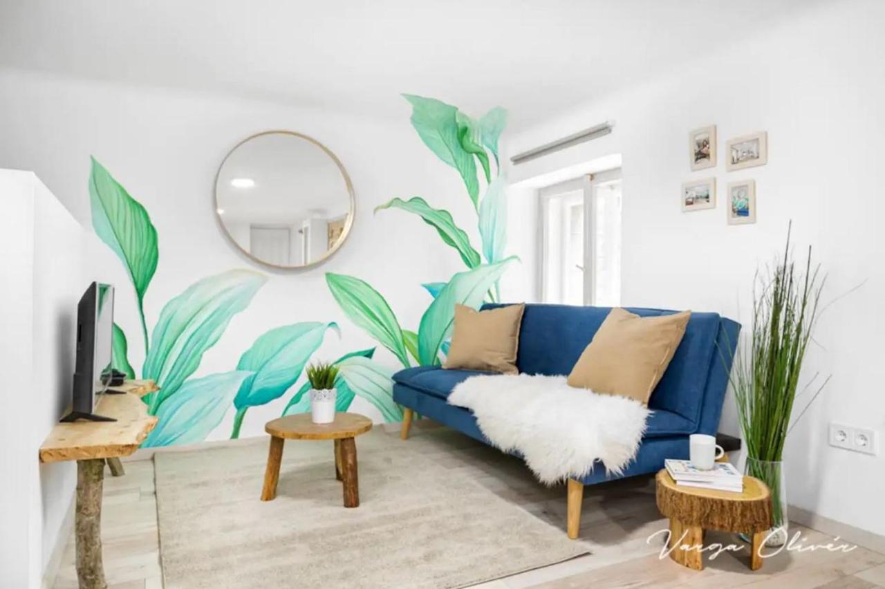 Cosy Cottage - Cheerful Apartment In The Center ブダペスト エクステリア 写真
